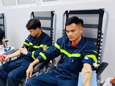 Hai chiến sĩ Công an Thanh Hóa cứu cụ ông 68 tuổi qua cơn nguy kịch