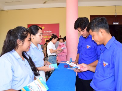 Đưa cơ hội việc làm đến gần với người lao động trẻ