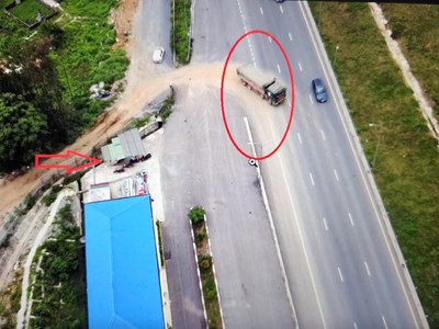 Xử phạt hơn 2 tỉ đồng vụ xe tải chở đất “xé rào” đi vào cao tốc 