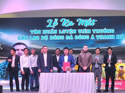 Ra mắt tân HLV trưởng CLB Đông Á Thanh Hóa Tomislav Steinbruckner 