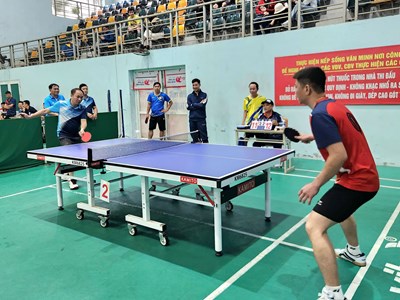 Gần 300 VĐV tham dự Giải Thể thao chào mừng 79 năm ngày truyền thống ngành TDTT