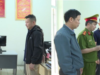 Khởi tố 2 đối tượng khai thác cát trái phép