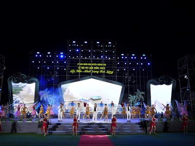 Hải Tiến - Khát vọng toả sáng trong ngày khai hội mùa du lịch biển 