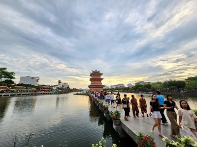 Doanh thu vượt 1.000 tỉ đồng, lọt top 8 toàn quốc