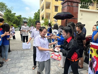 Thanh Hóa chi hơn 21,8 tỉ đồng bổ sung kinh phí ôn thi tốt nghiệp lớp 9 và lớp 12 năm 2025