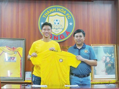 "Bom tấn" bất ngờ tại V-League