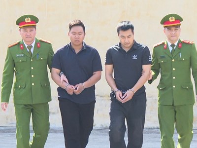 Bắt 2 đối tượng vận chuyển, tàng trữ gần 30kg pháo nổ dịp cận Tết