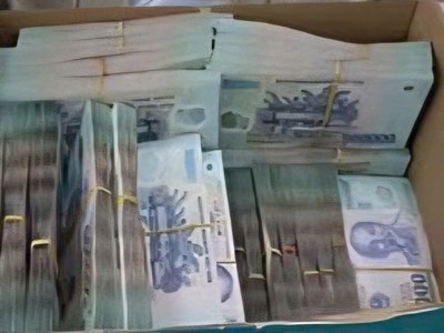 Trộm 2 gói hàng chứa gần 8 tỉ đồng trên xe khách Bắc – Nam