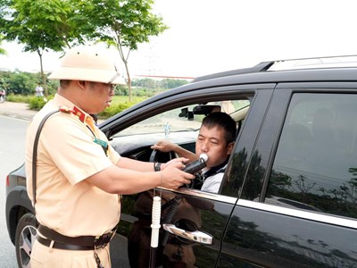 Tuyên Quang xử lý gần 1.200 trường hợp vi phạm giao thông dịp lễ