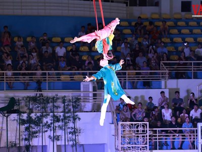 Gala xiếc hút khán giả nhí ở Thái Nguyên