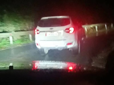 Xe cấp cứu bị cản đường gần 5km, bệnh nhân tử vong trên đường đi