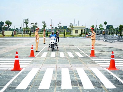 Thái Nguyên lan tỏa văn hóa giao thông từ kỹ năng lái xe an toàn