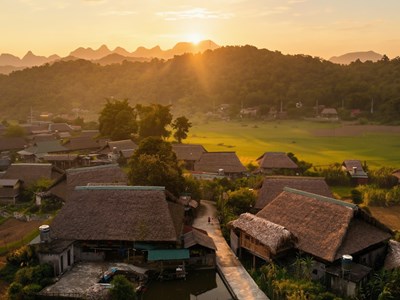 Về thôn Tha “nghe” khói nếp kể chuyện bản Tày 800 năm tuổi