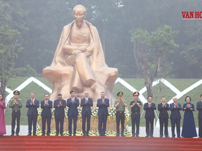 Tổng Bí thư, Chủ tịch nước Tô Lâm dự lễ khánh thành Tượng đài “Bác Hồ với ngày hội non sông“