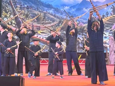 Thái Nguyên góp sắc màu văn hóa Mông tại Điện Biên