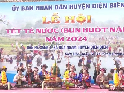 Bun Huột Nặm- Tết té nước của người Lào