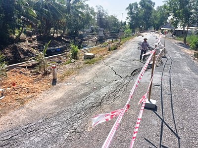 Kiên Giang công bố tình huống khẩn cấp sạt lở đất sụt lún đất do hạn hán