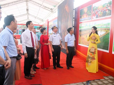 Triển lãm ảnh, tư liệu 'Hải Phòng - Bừng sáng miền di sản'