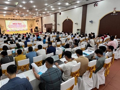 Nâng cao năng lực cán bộ cơ sở về văn hóa truyền thống các dân tộc thiểu số