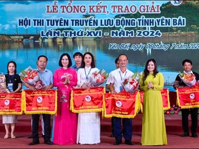 Trao giải Hội thi tuyên tuyền lưu động Yên Bái năm 2024