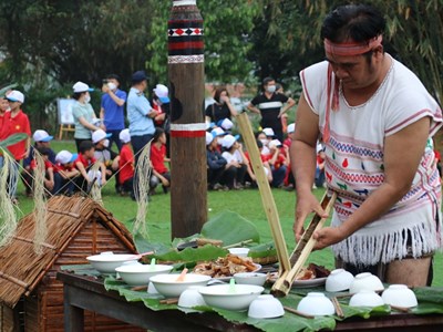  Bảo tồn, phát huy bản sắc văn hóa dân tộc Mạ ở Lâm Đồng