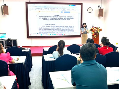 Tập huấn về văn hoá cơ sở, xây dựng quy ước và công tác gia đình 