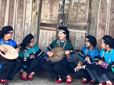 Bảo tồn bản sắc văn hóa truyền thống dân tộc Bố Y và Cờ Lao