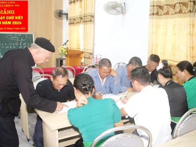 Bảo tồn chữ viết của người Thái ở Than Uyên