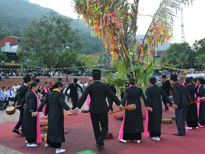  Quảng bá vẻ đẹp văn hóa vùng đất và con người Mường Lay  