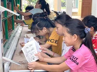 Xây dựng tủ sách cộng đồng các xã vùng đồng bào dân tộc thiểu số