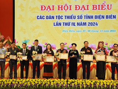 Đồng bào các dân tộc Điện Biên đoàn kết giữ gìn bản sắc văn hóa truyền thống