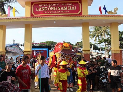 Mùa lễ hội Nghinh Ông xã Lại Sơn huyện đảo Kiên Hải  