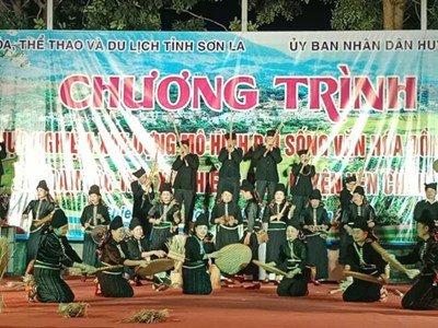 Ra mắt mô hình CLB dân ca, dân vũ dân tộc Thái gắn với du lịch