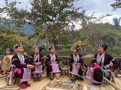 Về Bản Hon trải nghiệm văn hóa độc đáo dân tộc Lự