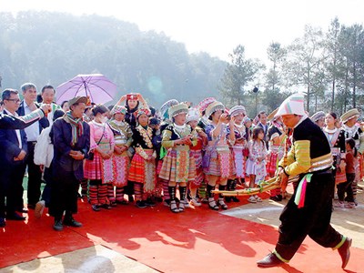 Lễ hội “Gầu tào” - di sản văn hóa độc đáo của người Mông ở Yên Bái