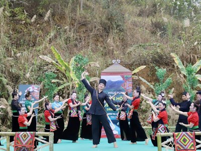 Về Mường La vui hội Nàng Han