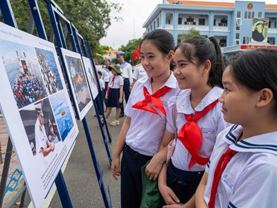 Triển lãm ‘Hoàng Sa, Trường Sa - Tổ quốc nơi đầu sóng’