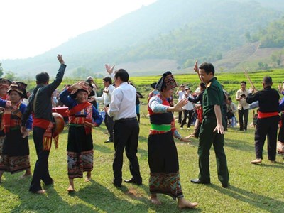 Đặc sắc “Tết té nước” truyền thống của người Lào ở Điện Biên