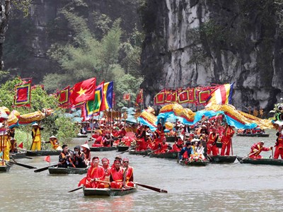  “Tràng An - Di sản ngàn năm, hồn thiêng sông núi"