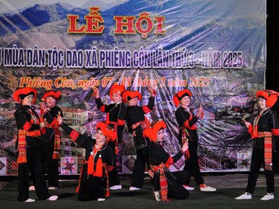 Ra mắt CLB văn hóa dân tộc Dao xã Phiêng Côn