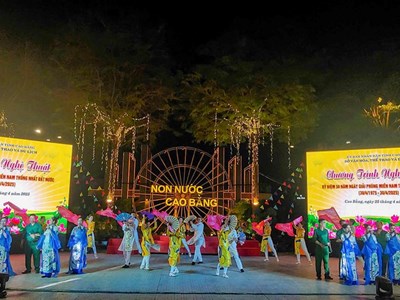 Cao Bằng đón gần 93.000 lượt khách du lịch dịp lễ