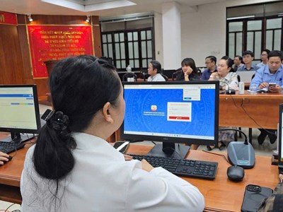 Tạo điều kiện cho địa phương tiếp nhận hiệu quả thẩm quyền được phân cấp