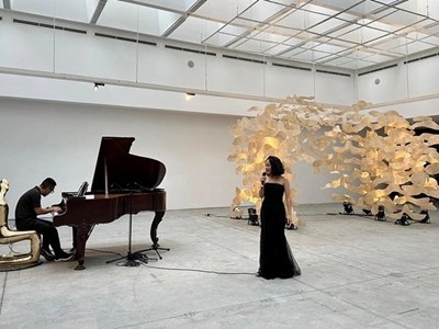 Hòa quyện hội họa và âm nhạc: “Chạm” đa giác quan nghệ thuật