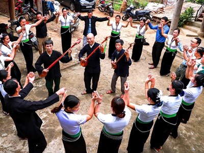 CLB văn hóa, văn nghệ dân gian góp phần gìn giữ văn hóa truyền thống các dân tộc