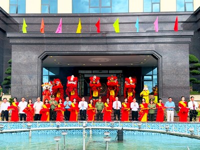 Gắn biển trụ sở làm việc mới của Công an tỉnh Kiên Giang 