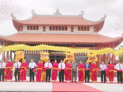 Khánh thành Đền tưởng niệm anh hùng liệt sĩ huyện Hòn Đất