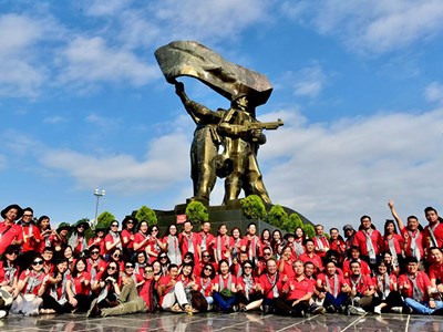 Điện Biên bừng sáng nơi cực Tây Tổ quốc