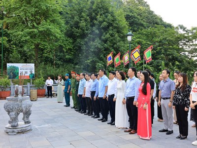 Ban Nội chính Trung ương dâng hương tưởng niệm Đại tướng Võ Nguyên Giáp tại Sơn La