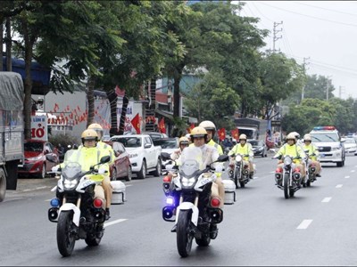 Sơn La ra quân cao điểm tuyên truyền bảo đảm trật tự an toàn giao thông