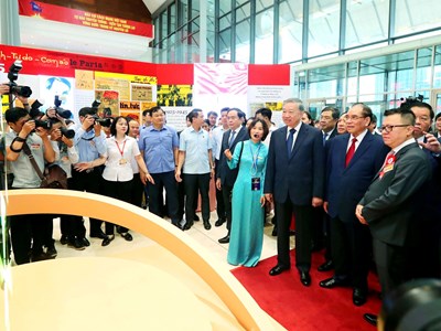 100 năm Báo chí Cách mạng Việt Nam đồng hành cùng dân tộc